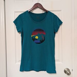 Eastern Mountain Sports T-Shirt